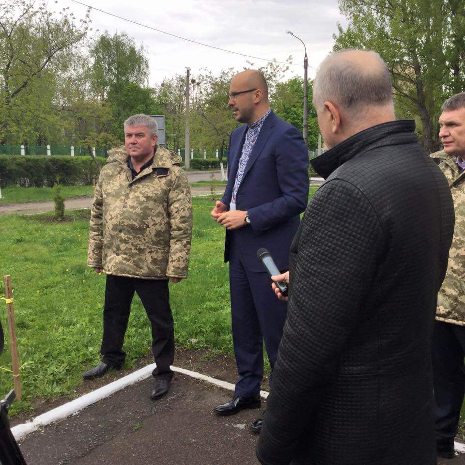 Сергій Рудик взяв участь у облаштуванні Алеї Слави Воїнів АТО в Черкасах