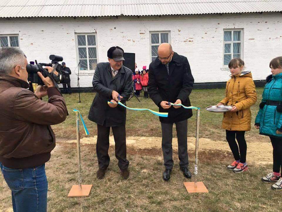 Сергій Рудик взяв участь у відкритті дитячих майданчиків Сергій Рудик взяв участь у відкритті дитячих майданчиків